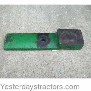 John Deere 8300 Arm Pull Rub Block 498802